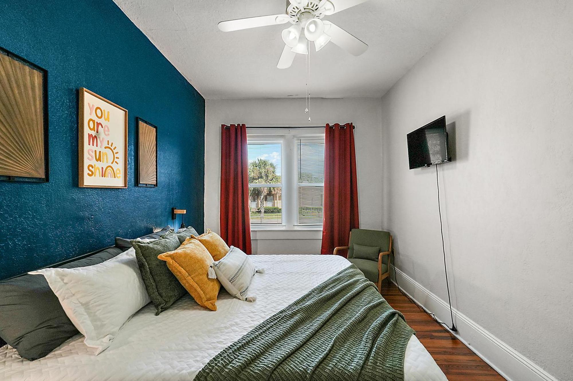 Downtown Den-King Bed~Heart Of Eustis~Queen Sleeper~Upstairs~Bright & Happy Ngoại thất bức ảnh